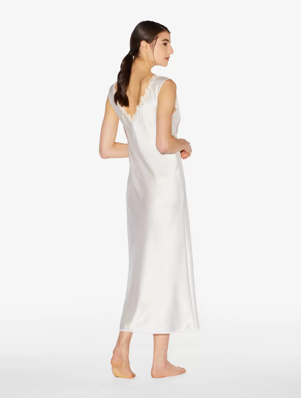 Fashion Camicia Da Notte Lunga In Raso Di Seta Con Ricamo A Frastaglio Slipdress Sottovesti Capi in seta Signore Comode